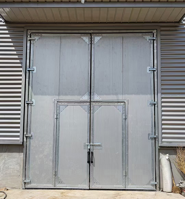 墨玉工业平开门