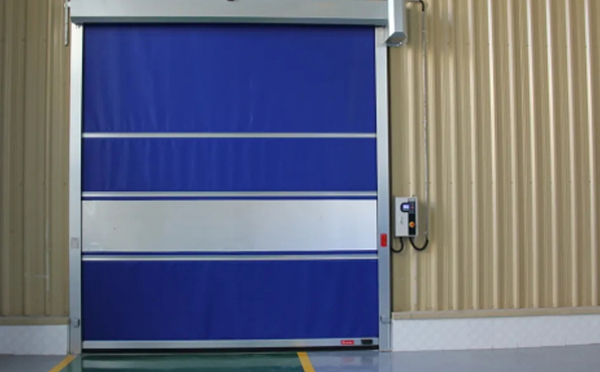 选择墨玉快速墨玉卷帘门时的注意事项