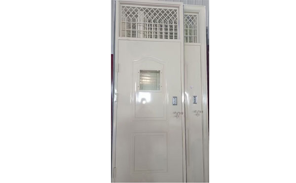 墨玉学校教室门