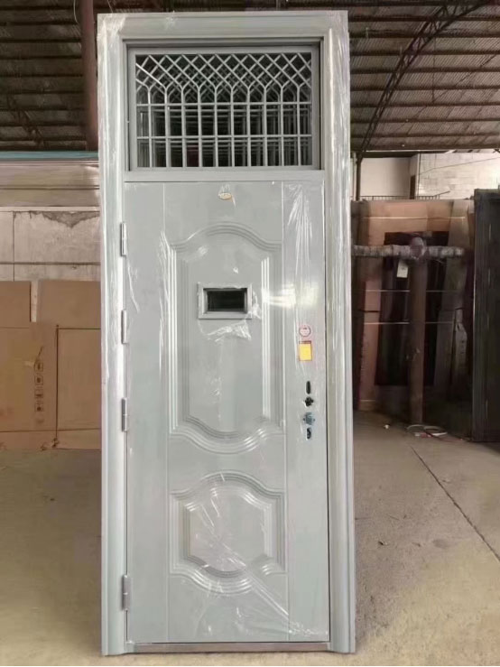 墨玉学校教室门