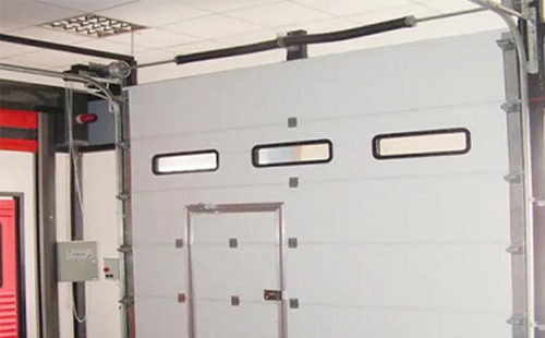 墨玉工业提升门的安装方法