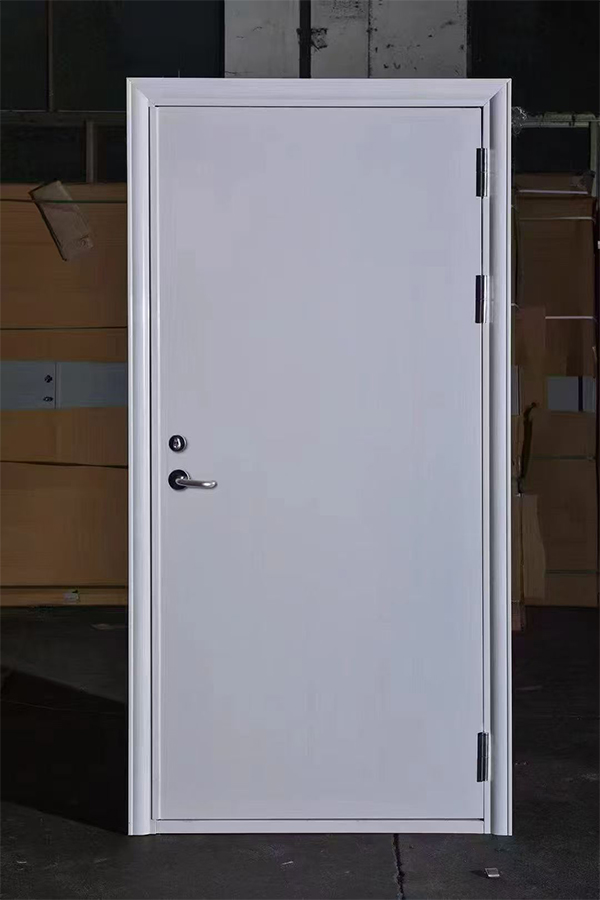 社区活动中心加装墨玉防火门保障居民安全